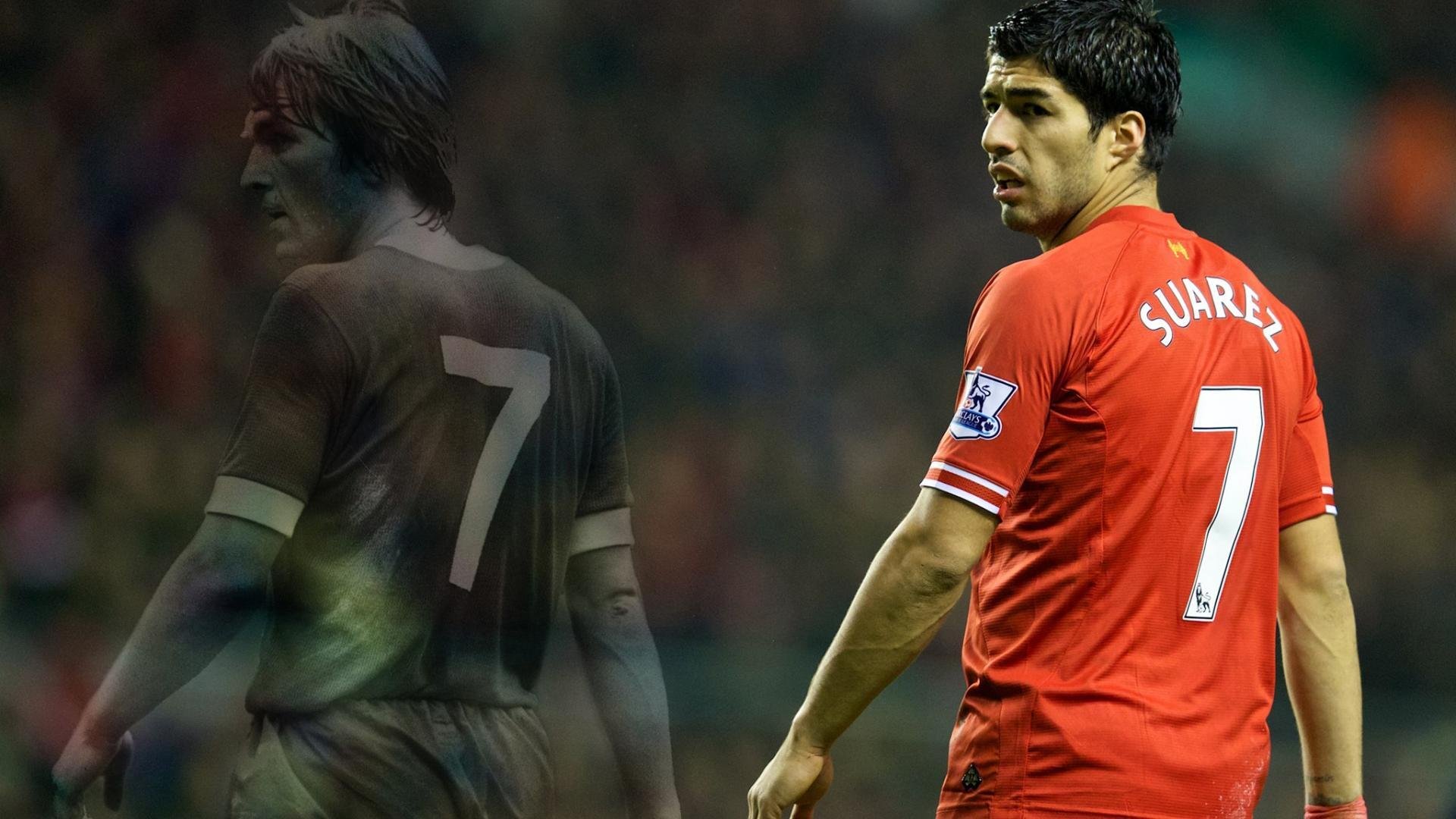 足球比赛焦点:球场狂欢令人难忘,足球赛现场热闹的场面